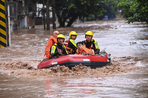 Trung Quốc ban bố cảnh báo nguy cơ xảy ra các thảm họa địa chất do mưa lớn kéo dài